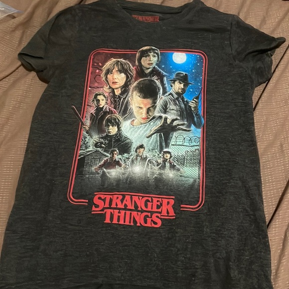 Netflix Tops - Stranger things tee